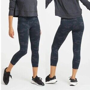 Spanx Look At Me Now Seamless Cropped Camo Leggings - Black Camo S